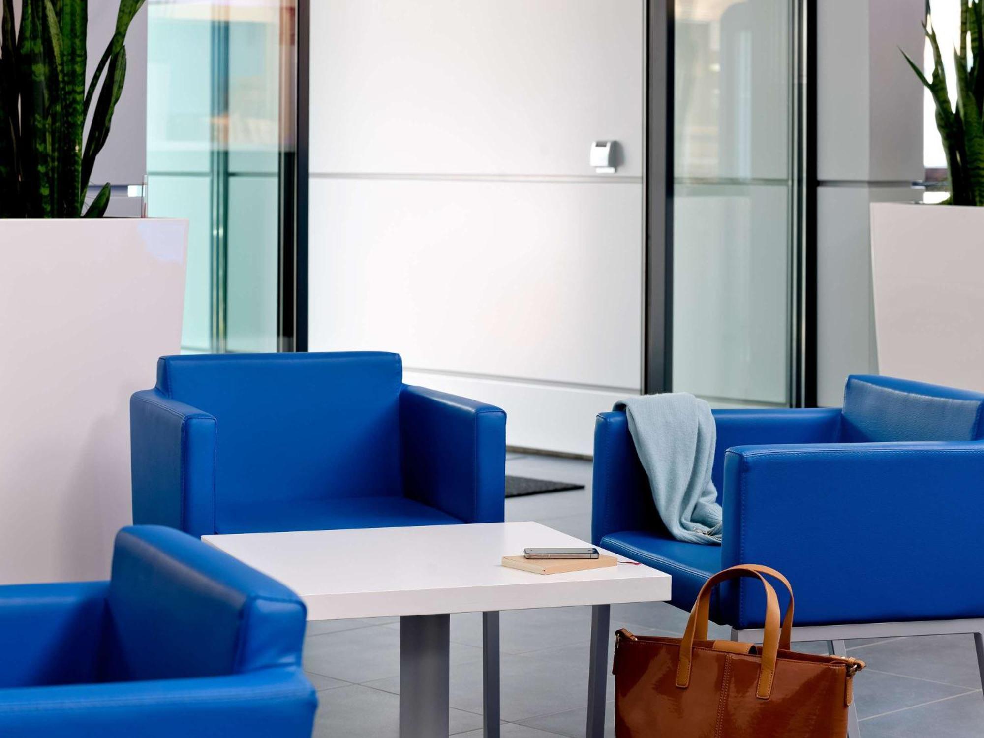 Ibis Budget Loriol לה פוזן מראה חיצוני תמונה