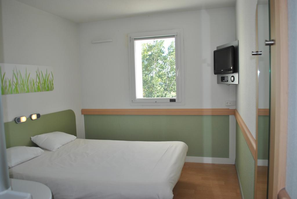 Ibis Budget Loriol לה פוזן מראה חיצוני תמונה